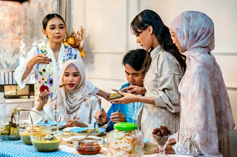 The Forgotten Contract: What Every Ancient Traveler Owed Their Host (And Why Modern Tourists Should Care)